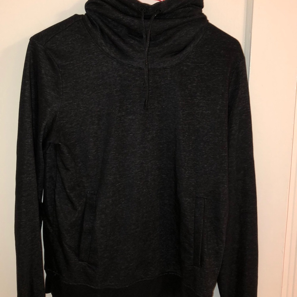 Pullover sweater